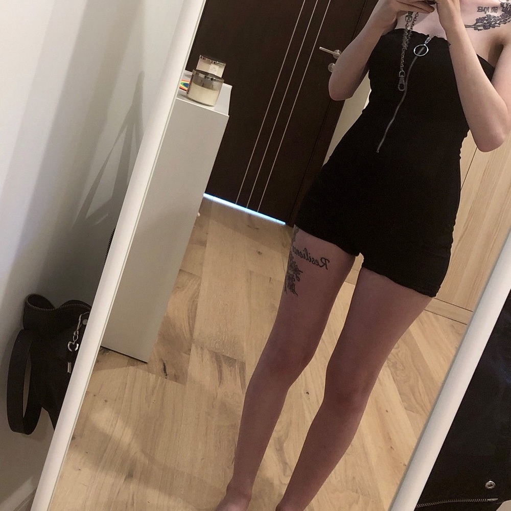 XS black romper NEW